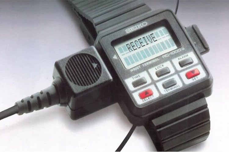 تاریخچه ساعت های هوشمند و ویژگی های منحصر بفرد آن جهت مقایسه و خرید